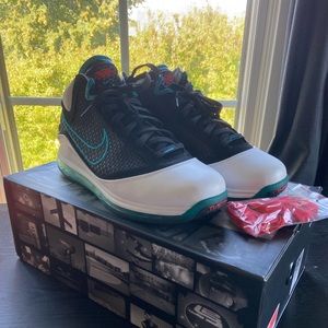 Nike LeBron 7 QS ‘Red Carpet’